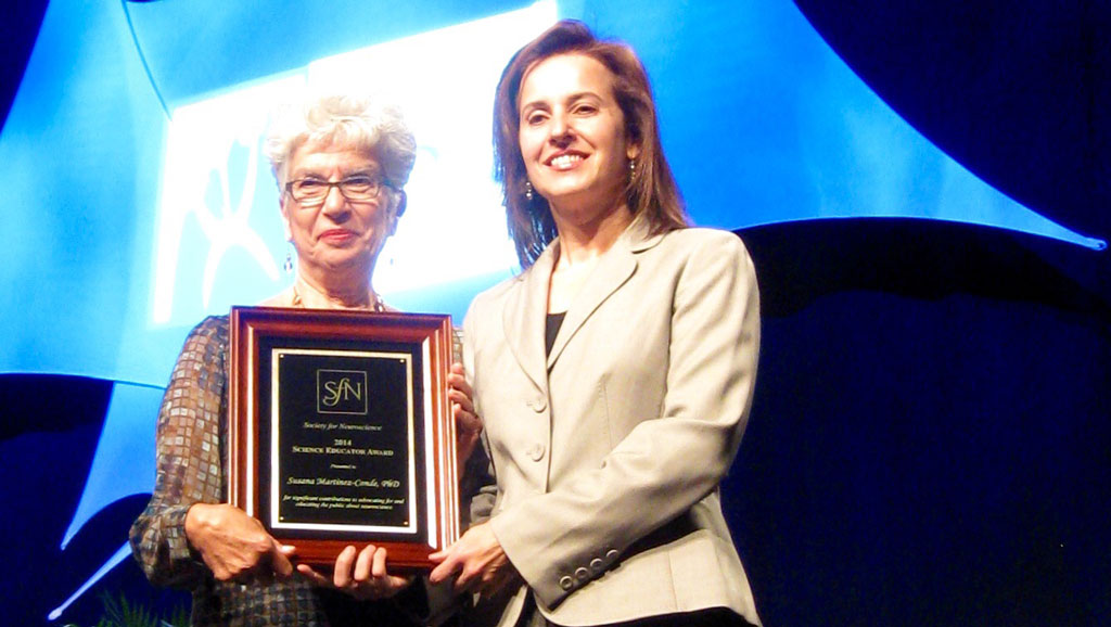 Photo of Susana Martinez-Conde receiving Science Educator Award